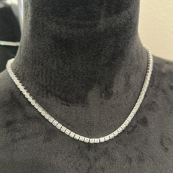 Sterling Silver cubic zirconia Tennis Choker - Picture 3 of 6